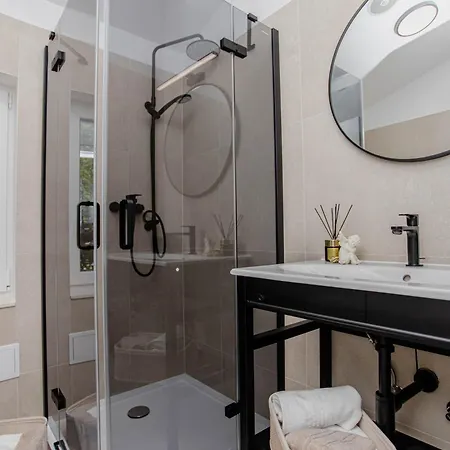 Apartamento Monfrina 3 Luxury In The Old Town Near *