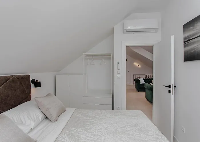 Monfrina 3 Luxury In The Old Town Near Lejlighed