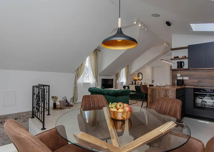 Monfrina 3 Luxury In The Old Town Near Lejlighed *